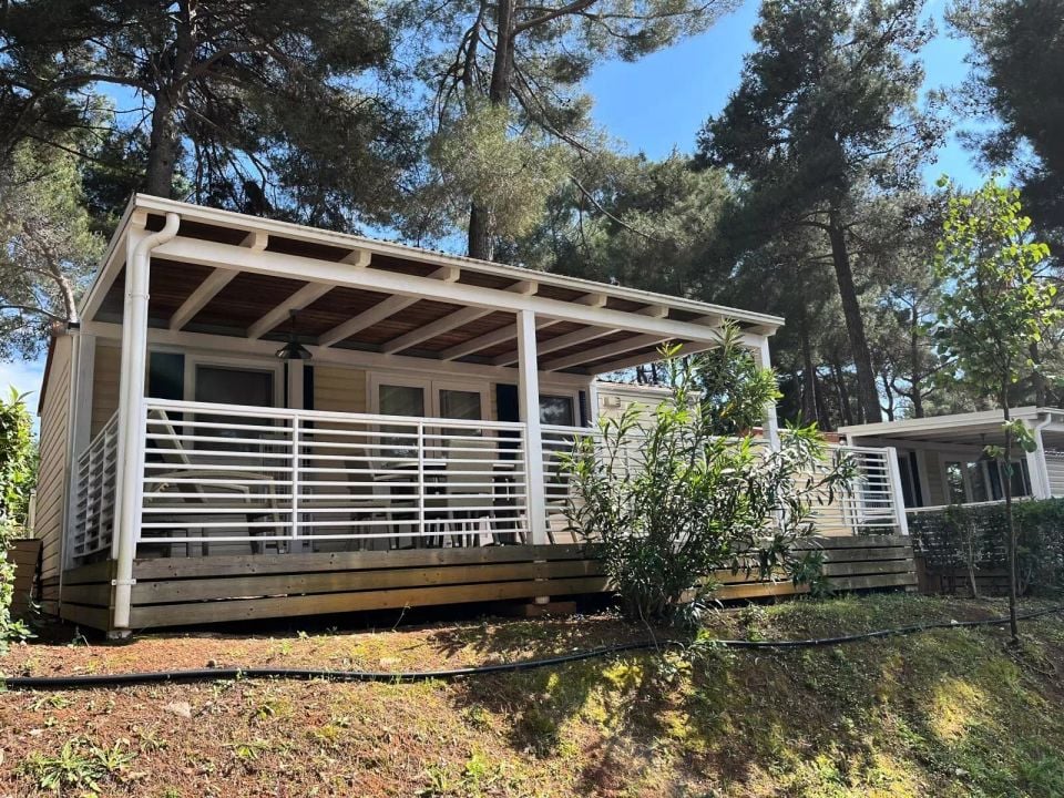 Cliquez pour découvrir toutes les photos de l'HÉBERGEMENT ! mobil-home - établissement Lanterna Premium Resort photo 5