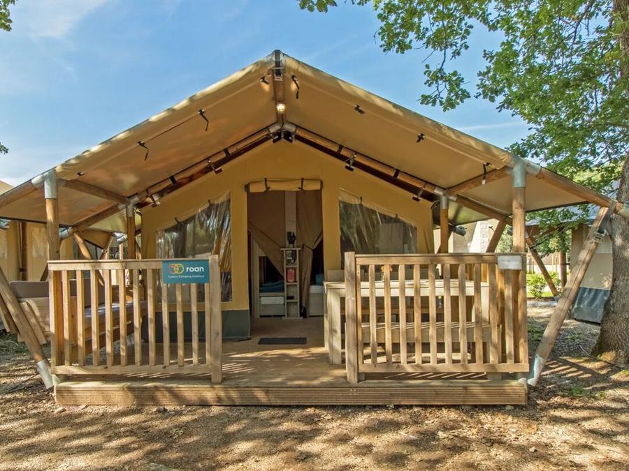 Cliquez pour découvrir toutes les photos de l'HÉBERGEMENT ! tente toile et bois - établissement Bijela Uvala photo 1