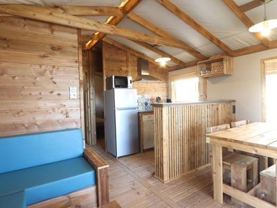Cliquez pour découvrir toutes les photos de l'HÉBERGEMENT ! tente en toile et bois - Flower La Grande Plage photo 2
