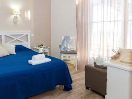 Camping Pas Cher vous présente avec son site Officiel campingpascher.fr, la Résidence Odalys Référence De La Plage classé 4 étoiles, située sur la commune de Pornichet dans le département Loire-atlantique (Pays De La Loire) en France. La résidence Odalys Référence De La Plage, vous présente un hébergement de type appartement de 30 m² et télévision. La résidence Odalys Référence De La Plage vous propose du sam. 13 décembre au sam. 20 décembre 2025 avec un DÉPART DEMAIN pour 7 nuits à 349€. Cette location propose 38 dates différentes pour réserver votre séjour. Découvrez également les 11 autres gammes d'hébergements de la résidence. Les Avis clients pour la Résidence Odalys Référence De La Plage sont excellents avec une note moyenne de 8 sur 10. Mer, Piscine chauffée, Piscine extérieure, Club enfants, Golf, Plongée,... En savoir plus : cliquez-ICI.