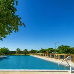 Camping Pas Cher vous présente avec son site Officiel campingpascher.fr, le Établissement Novela Port La Nouvelle, situé sur la commune de Port La Nouvelle dans le département Aude (Languedoc-roussillon) en France. L'établissement Novela Port La Nouvelle vous propose un hébergement de type mobilhome de 28 m². L'établissement vous propose 2 autres types d'hébergements. Découvrez tous nos séjours à petits prix dans la commune et aux alentours de Port La Nouvelle du département : Aude (Languedoc-roussillon).... En savoir plus : cliquez-ICI.