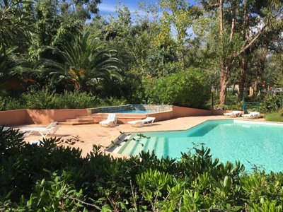 Cliquez pour découvrir toutes les photos de l'ÉTABLISSEMENT ! camping Benista photo 4