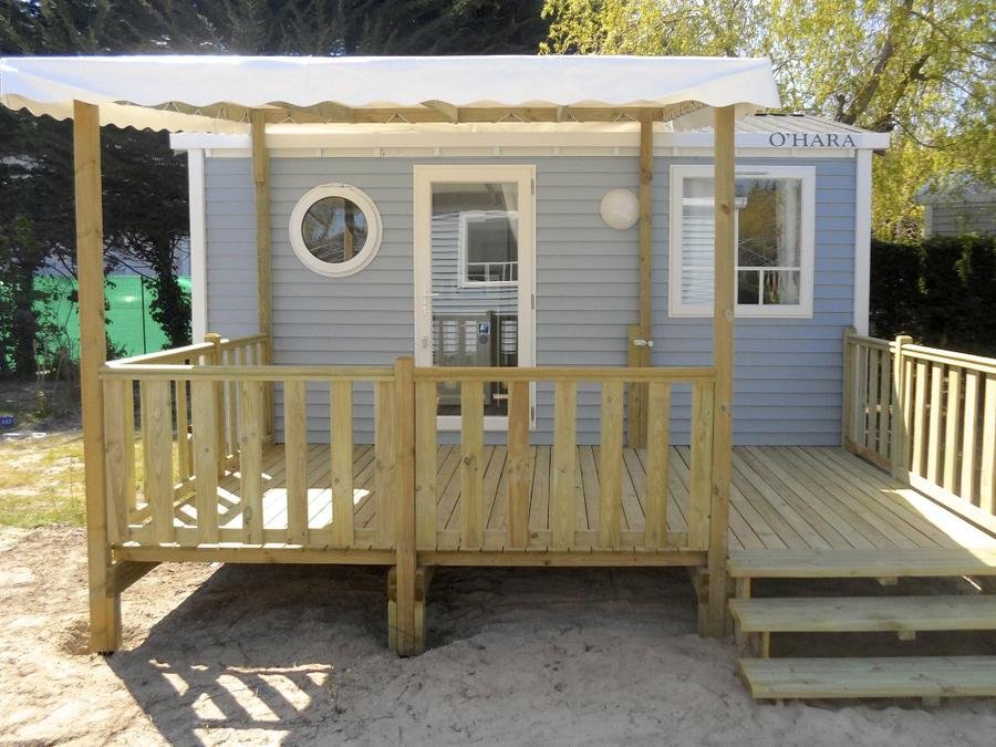 Camping Pas Cher vous présente avec son site Officiel campingpascher.fr, le Camping Flower Le Bois D'Amour classé 4 étoiles, situé sur la commune de Quiberon dans le département Morbihan (Bretagne) en France. Le camping Flower Le Bois D'Amour, vous présente un hébergement de type mobil-home de 18 m² et télévision. Le camping Flower Le Bois D'Amour vous propose du sam. 26 septembre au sam. 03 octobre 2026, en promotion à -18% pour 7 nuits à 289,50 € au lieu de 355,5 € soit une Économie de 66 €. Cette location propose 51 dates différentes pour réserver votre séjour. Découvrez également les 12 autres gammes d'hébergements du camping. Les Avis clients pour le Camping Flower Le Bois D'Amour sont de 7 sur 10. Piscine chauffée, Piscine couverte, Animations familiales, Club enfants, Aire de jeux enfants, Canoë-kayak, Centre équestre, Cyclisme, Golf, Paddle, Parcours sportif, Ping-pong, Pétanque, Randonnée, Salle de jeux vidéo, Structure gonflable enfants, Terrain de beach-volley, Voile, Bar, Créperie, Dépôt de pain, Pizzeria, Plats à emporter, Snack/Bar, Épicerie,... En savoir plus : cliquez-ICI.