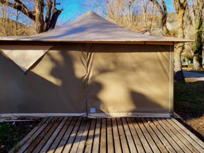 Cliquez pour découvrir toutes les photos de l'HÉBERGEMENT ! tente en toile et bois - Les Prés Du Verdon photo 2