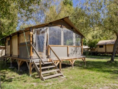 Cliquez pour découvrir toutes les photos de l'HÉBERGEMENT ! tente en toile et bois - Les Prés Du Verdon photo 2