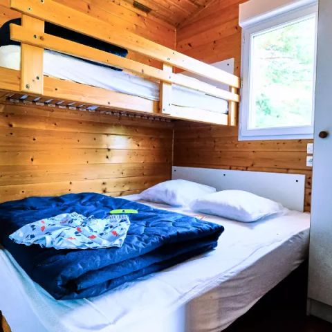 Cliquez pour découvrir toutes les photos de l'HÉBERGEMENT ! chalet - Du Couriou photo 4