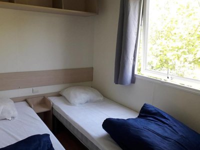 Cliquez pour découvrir toutes les photos de l'HÉBERGEMENT ! mobil-home - Les Peupliers photo 3