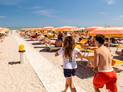 Cliquez pour découvrir toutes les photos de l'ÉTABLISSEMENT ! établissement International Riccione photo 3