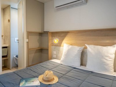 Cliquez pour découvrir toutes les photos de l'HÉBERGEMENT ! mobil-home - Ushuaïa Villages Les Fougères photo 2