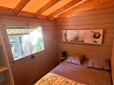 Cliquez pour découvrir toutes les photos de l'HÉBERGEMENT ! tente en toile et bois - Les Pêcheurs photo 8