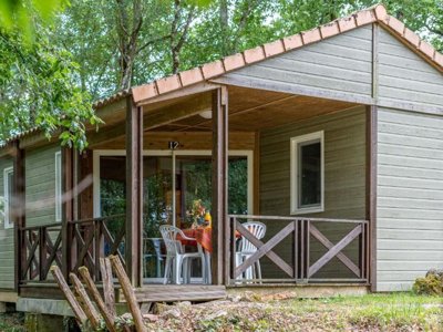 Cliquez pour découvrir toutes les photos de l'ÉTABLISSEMENT ! camping Les Chalets De Dordogne photo 5