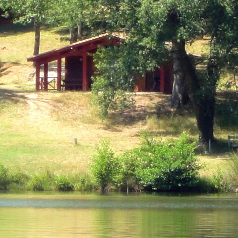 Cliquez pour découvrir toutes les photos de l'HÉBERGEMENT ! chalet - Du Lac De Lislebonne photo 2