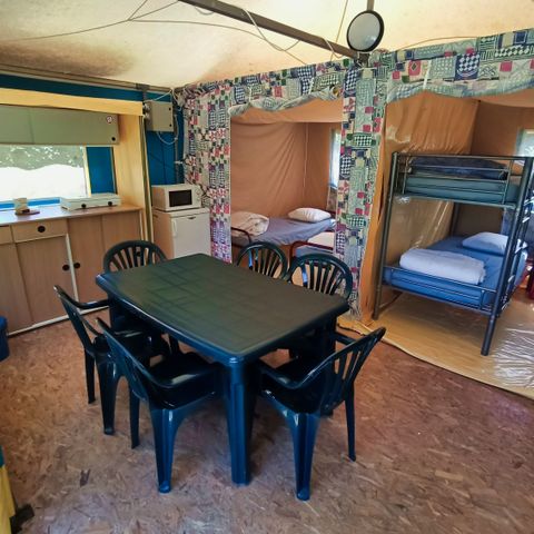 Cliquez pour découvrir toutes les photos de l'HÉBERGEMENT ! bungalow toilé - Du Lac De Lislebonne photo 2