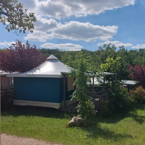 Cliquez pour découvrir toutes les photos de l'HÉBERGEMENT ! bungalow toilé - Bellevue photo 2