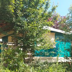 Camping Pas Cher vous présente avec son site Officiel campingpascher.fr, le Camping Bellevue classé 3 étoiles, situé sur la commune de Reilhaguet dans le département Lot (Midi-pyrénées) en France. Le camping Bellevue vous propose un hébergement de type bungalow toilé de 16 m² pour 2 personnes (télévision). L'établissement vous propose 5 autres types d'hébergements. Découvrez tous nos séjours à petits prix dans la commune et aux alentours de Reilhaguet du département : Lot (Midi-pyrénées). Les Avis clients pour le Camping Bellevue sont excellents avec une note moyenne de 8 sur 10. Piscine chauffée, Piscine extérieure, Aire de jeux enfants, Canoë-kayak, Centre équestre, Cyclisme, Ping-pong, Plongée, Pétanque, Randonnée, Structure gonflable enfants, Bar, Dépôt de pain, Plats à emporter, Snack/Bar, Supermarché, Épicerie,... En savoir plus : cliquez-ICI.