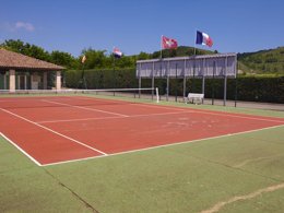 Camping Pas Cher vous présente avec son site Officiel campingpascher.fr, le Camping La Plaine classé 4 étoiles, situé sur la commune de Rosieres dans le département Ardèche (Rhône Alpes) en France. Le camping La Plaine vous propose un hébergement de type mobil-home de 31 m² avec climatisation. L'établissement vous propose 7 autres types d'hébergements. Découvrez tous nos séjours à petits prix dans la commune et aux alentours de Rosieres du département : Ardèche (Rhône Alpes). Les Avis clients pour le Camping La Plaine sont excellents avec une note moyenne de 8 sur 10. Piscine chauffée, Piscine extérieure, Animations familiales, Aire de jeux enfants, Baby-foot, Court de tennis, Flipper, Ping-pong, Pétanque, Bar, Dépôt de pain, Pizzeria,... En savoir plus : cliquez-ICI.