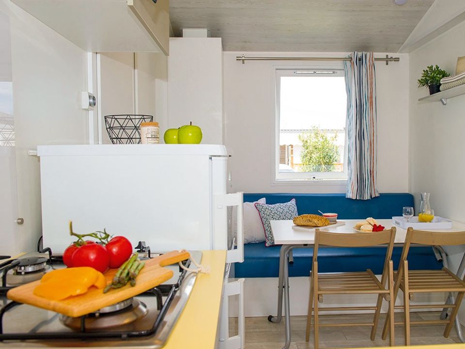 Cliquez pour découvrir toutes les photos de l'HÉBERGEMENT ! mobil-home - établissement Rosapineta Village photo 5
