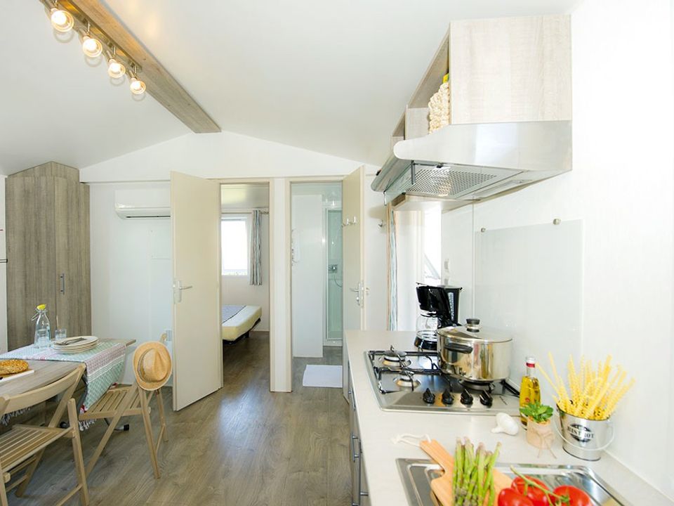 Cliquez pour découvrir toutes les photos de l'HÉBERGEMENT ! mobil-home - établissement Rosapineta Village photo 5