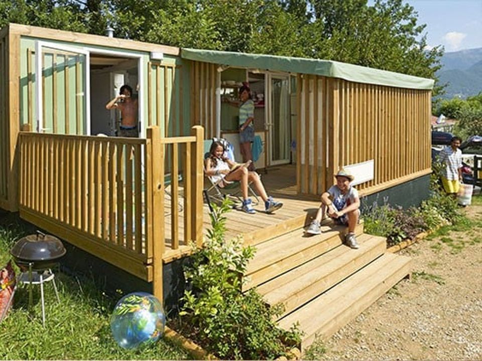 Cliquez pour découvrir toutes les photos de l'HÉBERGEMENT ! tente toile et bois - établissement Rosapineta Village photo 1
