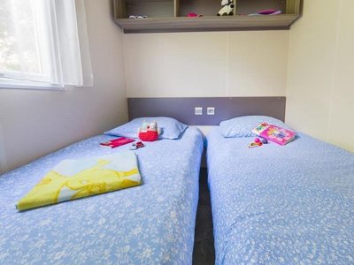 Cliquez pour découvrir toutes les photos de l'HÉBERGEMENT ! mobil-home - Le Pont photo 4