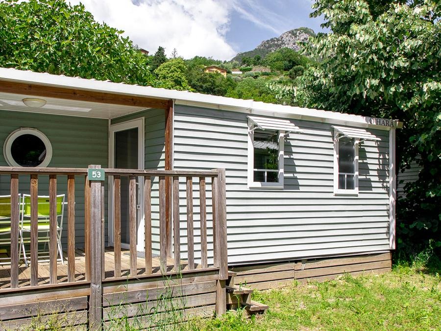 Camping Pas Cher vous présente avec son site Officiel campingpascher.fr, le Camping Les Templiers classé 3 étoiles, situé sur la commune de Roquebilliere dans le département Alpes-maritimes (Provence Alpes Côte D'azur) en France. Le camping Les Templiers, vous présente un hébergement de type mobil-home de 25 m² pour 4 personnes et télévision. Le camping Les Templiers vous propose du dimanche 16 août au dimanche 23 août 2026 pour 7 nuits à 762.45€. Cette location propose 11 dates différentes pour réserver votre séjour. Découvrez également les 9 autres gammes d'hébergements du camping. Les Avis clients pour le Camping Les Templiers sont excellents avec une note moyenne de 8 sur 10. Piscine extérieure, Aire de jeux enfants, Baby-foot, Canyoning, Centre équestre, Court de padel en extérieur, Court de tennis, Escalade, Ping-pong, Pétanque, Randonnée, Terrain de football, Terrain multisports, Brasserie, Bureau de tabac, Dépôt de pain, Pizzeria, Restaurant, Station-service, Supermarché, Épicerie,... En savoir plus : cliquez-ICI.