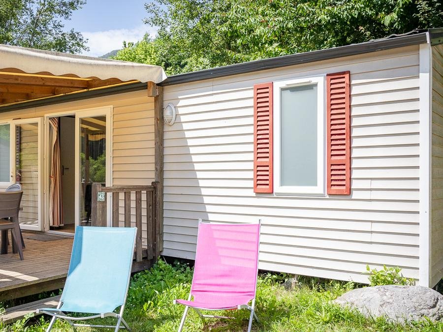 Camping Pas Cher vous présente avec son site Officiel campingpascher.fr, le Camping Les Templiers classé 3 étoiles, situé sur la commune de Roquebilliere dans le département Alpes-maritimes (Provence Alpes Côte D'azur) en France. Le camping Les Templiers vous propose un hébergement de type mobil-home de 28 m² pour 4 personnes avec climatisation (télévision). Cet hébergement propose plus de 25 dates différentes pour réserver ! Pour dévouvrir la période la moins chère, consultez la rubrique 'Tarifs' et sélectionnez votre mois de départ. L'établissement vous propose 9 autres types d'hébergements. Découvrez tous nos séjours à petits prix dans la commune et aux alentours de Roquebilliere du département : Alpes-maritimes (Provence Alpes Côte D'azur). Les Avis clients pour le Camping Les Templiers sont excellents avec une note moyenne de 8 sur 10. Piscine extérieure, Aire de jeux enfants, Baby-foot, Canyoning, Centre équestre, Court de padel en extérieur, Court de tennis, Escalade, Ping-pong, Pétanque, Randonnée, Terrain de football, Terrain multisports, Brasserie, Bureau de tabac, Dépôt de pain, Pizzeria, Restaurant, Station-service, Supermarché, Épicerie,... En savoir plus : cliquez-ICI.