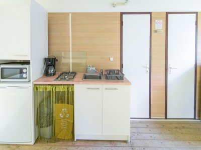 Cliquez pour découvrir toutes les photos de l'HÉBERGEMENT ! bungalow toilé - Les Templiers photo 4