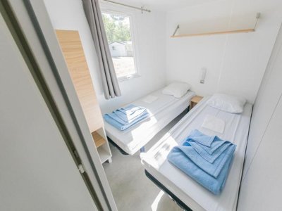 Cliquez pour découvrir toutes les photos de l'HÉBERGEMENT ! mobil-home - L' Ecureuil photo 6