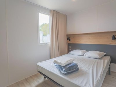 Cliquez pour découvrir toutes les photos de l'HÉBERGEMENT ! mobil-home - La Ferme photo 3