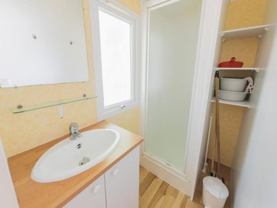 Cliquez pour découvrir toutes les photos de l'HÉBERGEMENT ! mobil-home - La Ferme photo 3