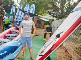 Camping Pas Cher vous présente avec son site Officiel campingpascher.fr, le Camping Sandaya L'Etoile D'Argens classé 5 étoiles, situé sur la commune de Saint Aygulf dans le département Var (Provence Alpes Côte D'azur) en France. Le camping Sandaya L'Etoile D'Argens, vous présente un hébergement de type mobil-home et télévision. Le camping Sandaya L'Etoile D'Argens vous propose du dimanche 20 septembre au dimanche 27 septembre 2026, en promotion à -20% pour 7 nuits à 378,40 € au lieu de 473,0 € soit une Économie de 94,60 €. Cette location propose 150 dates différentes pour réserver votre séjour. Découvrez également les 24 autres gammes d'hébergements du camping. Les Avis clients pour le Camping Sandaya L'Etoile D'Argens sont excellents avec une note moyenne de 8 sur 10. Piscine chauffée, Piscine extérieure, Animations familiales, Club ados, Club enfants, Aire de jeux enfants, Canoë-kayak, Centre équestre, Court de tennis, Cyclisme, Golf, Ping-pong, Plongée, Pétanque, Randonnée, Salle de fitness, Terrain multisports, Voile, kiteSurf, Bar, Snack/Bar, Épicerie,... En savoir plus : cliquez-ICI.