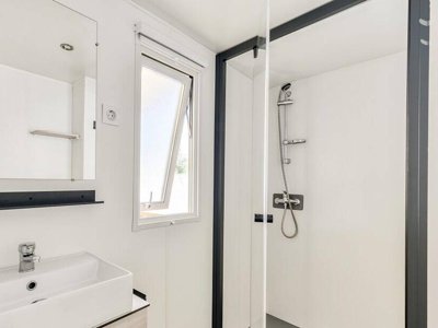 Cliquez pour découvrir toutes les photos de l'HÉBERGEMENT ! mobil-home - Le Soleil De La Méditerranée photo 7