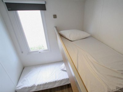 Cliquez pour découvrir toutes les photos de l'HÉBERGEMENT ! mobil-home - Le Bosc photo 4