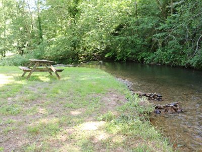 Cliquez pour découvrir toutes les photos de l'ÉTABLISSEMENT ! camping Moulin De Chaules photo 26