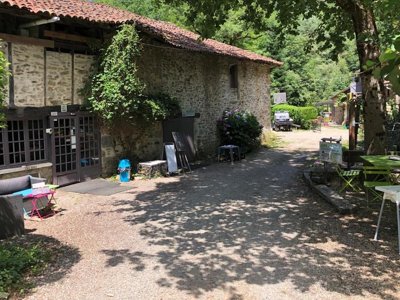 Cliquez pour découvrir toutes les photos de l'ÉTABLISSEMENT ! camping Moulin De Chaules photo 28