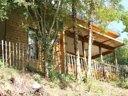 Cliquez pour découvrir toutes les photos de l'HÉBERGEMENT ! chalet - camping Moulin De Chaules photo 2