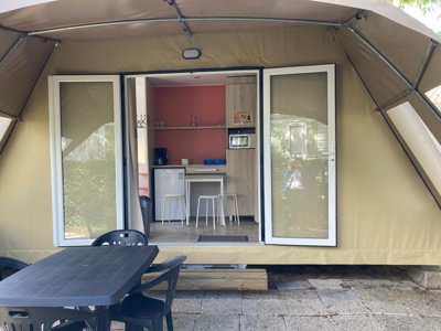 Cliquez pour découvrir toutes les photos de l'HÉBERGEMENT ! bungalow toilé - Bleu Mer photo 3