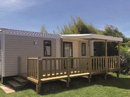 Camping Pas Cher vous présente avec son site Officiel campingpascher.fr, le Camping Bleu Mer classé 3 étoiles, situé sur la commune de Saint Georges De Didonne dans le département Charente-maritime (Poitou Charentes) en France. Le camping Bleu Mer, vous présente un hébergement de type mobil-home de 27 m² pour 1 personne et télévision. Le camping Bleu Mer vous propose du vendredi 03 avril au vendredi 10 avril 2026 pour 7 nuits à 351€. Cette location propose 106 dates différentes pour réserver votre séjour. Découvrez également les 9 autres gammes d'hébergements du camping. Les Avis clients pour le Camping Bleu Mer sont excellents avec une note moyenne de 8 sur 10. Piscine chauffée, Piscine extérieure, Animations familiales, Aire de jeux enfants, Baby-foot, Canoë-kayak, Centre équestre, Court de tennis, Cyclisme, Parcours sportif, Ping-pong, Pétanque, Bar, Dépôt de pain, Snack/Bar, Supermarché, Épicerie,... En savoir plus : cliquez-ICI.