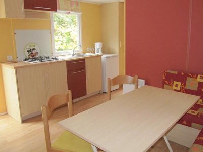 Cliquez pour découvrir toutes les photos de l'HÉBERGEMENT ! mobil-home - Le Roc De Lavandre photo 2