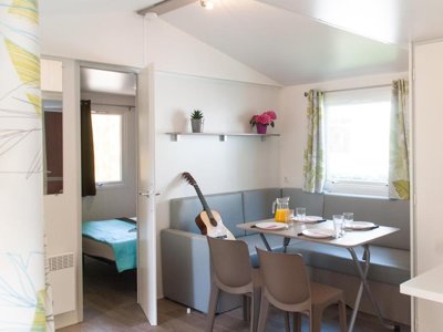 Cliquez pour découvrir toutes les photos de l'HÉBERGEMENT ! mobil-home - Les Cyprès photo 3