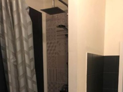 Cliquez pour découvrir toutes les photos de l'HÉBERGEMENT ! studio - Domaine Des Pins photo 4