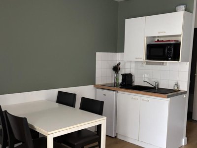Cliquez pour découvrir toutes les photos de l'HÉBERGEMENT ! appartement - Domaine Des Pins photo 13