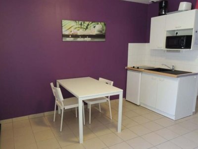 Cliquez pour découvrir toutes les photos de l'HÉBERGEMENT ! appartement - Domaine Des Pins photo 8