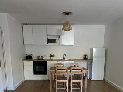 Cliquez pour découvrir toutes les photos de l'HÉBERGEMENT ! appartement - Domaine Des Pins photo 7