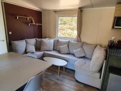 Cliquez pour découvrir toutes les photos de l'HÉBERGEMENT ! mobil-home - Domaine Des Pins photo 2