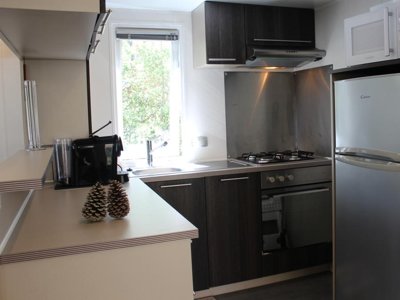 Cliquez pour découvrir toutes les photos de l'HÉBERGEMENT ! mobil-home - Domaine Des Pins photo 2