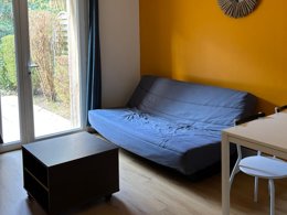 Camping Pas Cher vous présente avec son site Officiel campingpascher.fr, le Camping Domaine Des Pins classé 4 étoiles, situé sur la commune de Saint Hilaire De Riez dans le département Vendée (Pays De La Loire) en France. Le camping Domaine Des Pins vous propose un hébergement de type appartement de 26 m² (télévision). L'établissement vous propose 32 autres types d'hébergements. Découvrez tous nos séjours à petits prix dans la commune et aux alentours de Saint Hilaire De Riez du département : Vendée (Pays De La Loire). Les Avis clients pour le Camping Domaine Des Pins sont de 7 sur 10. Piscine couverte, Piscine extérieure, Animations familiales, Club ados, Club enfants, Aire de jeux enfants, Baby-foot, Canoë-kayak, Centre équestre, Cyclisme, Golf, Ping-pong, Plongée, Pétanque, Randonnée, Surf, Voile, Bar, Plats à emporter,... En savoir plus : cliquez-ICI.