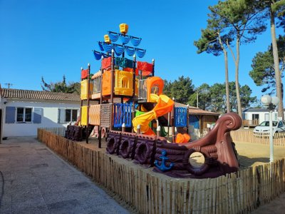 Cliquez pour découvrir toutes les photos de l'ÉTABLISSEMENT ! établissement L'Orée Des Pins photo 13