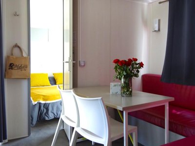 Cliquez pour découvrir toutes les photos de l'HÉBERGEMENT ! mobil-home - Mahana By La Pège photo 2