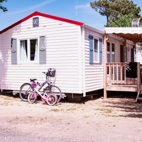 Cliquez pour découvrir toutes les photos de l'HÉBERGEMENT ! mobilhome - La Parée Du Both photo 2